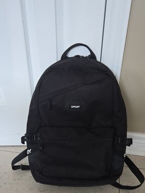Oakley Black Minamalist Backpack
